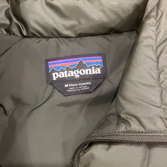 Patagonia Men's Hi-Loft Down Full Zip Vest, size medium - Picture 2 of 2